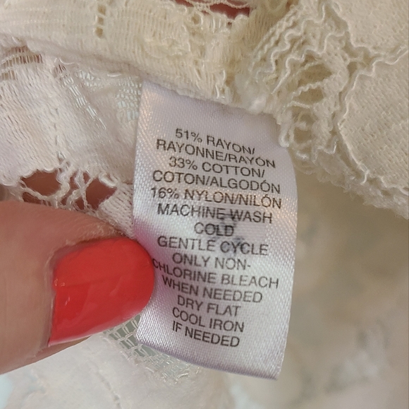 XL lace LOFT blouse top cream romantic 😍 - Picture 3 of 7